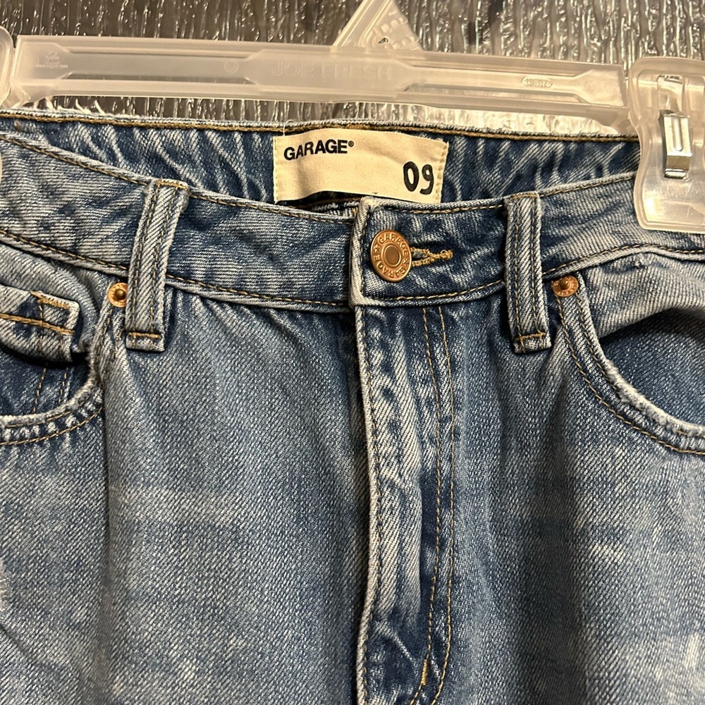 Garage Ripped Mom Jeans - Picture 2 of 4